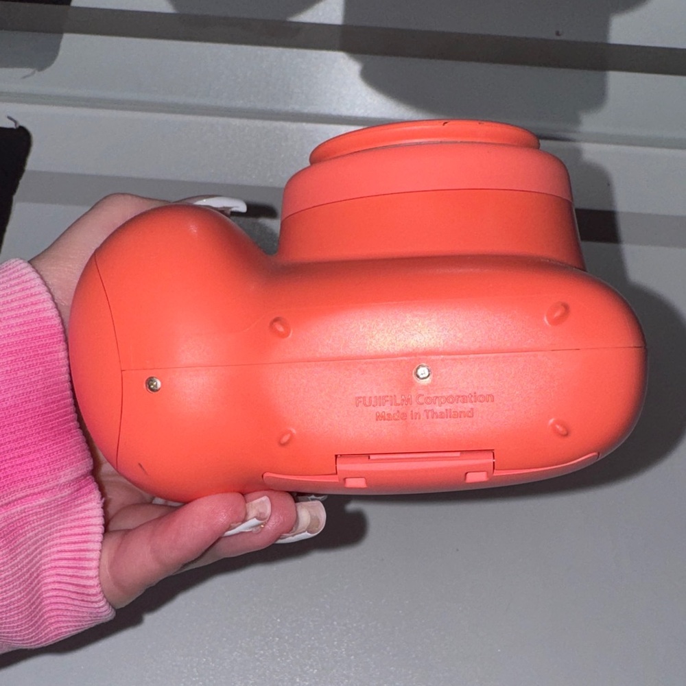 Instax Mini 7+ Camera in Vibrant Coral Polaroid - Picture 3 of 9